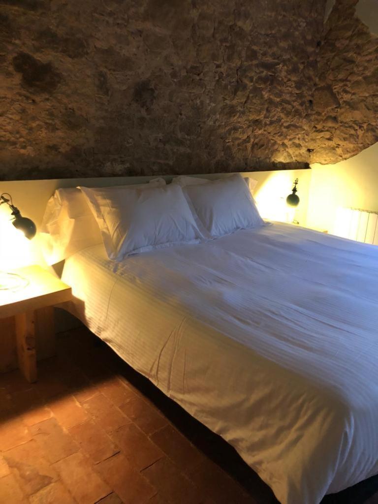 Hostal De Bianya ลาวัล เด เบียนยา ภายนอก รูปภาพ